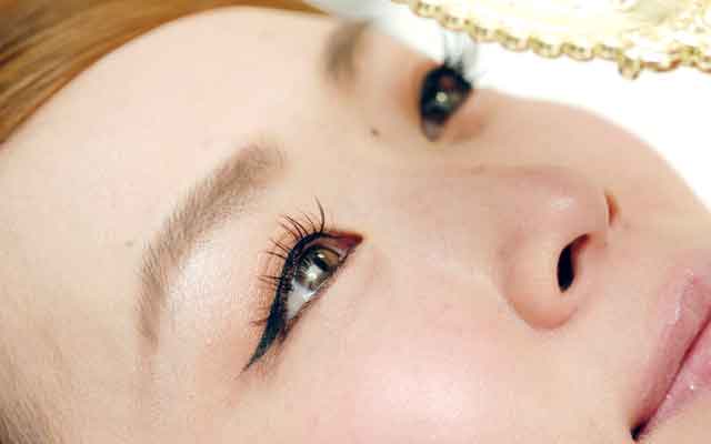 お客様による仕上がりチェックの様子